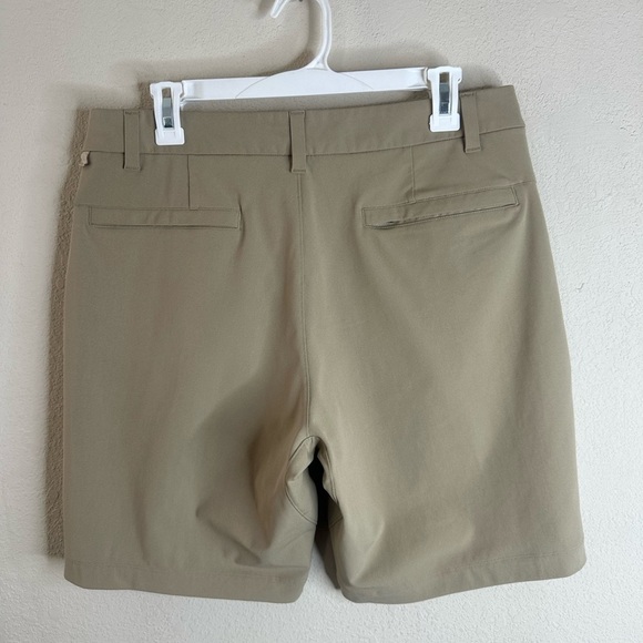 Sold Lululemon Commission Short Slim M7AAOS Warpstreme 9" Tofino size 32 - Picture 3 of 6